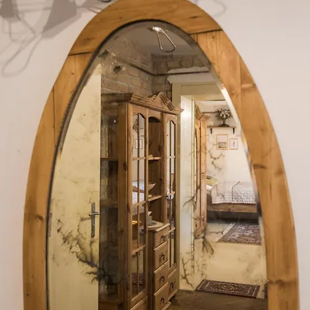 Pod Ripem Straškov