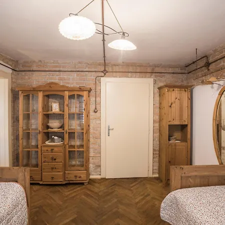 Holiday home Pod Ripem