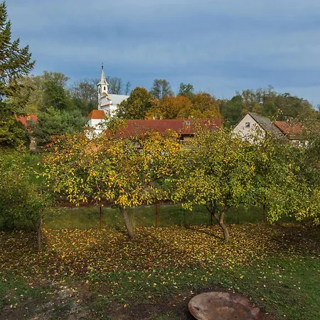 Pod Ripem 度假居 *